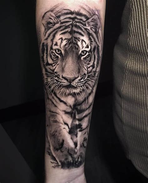 Tigers have been a staple within the tattoo world for decades, as seen through Japanese traditional culture. . Diseo tigre tattoo
